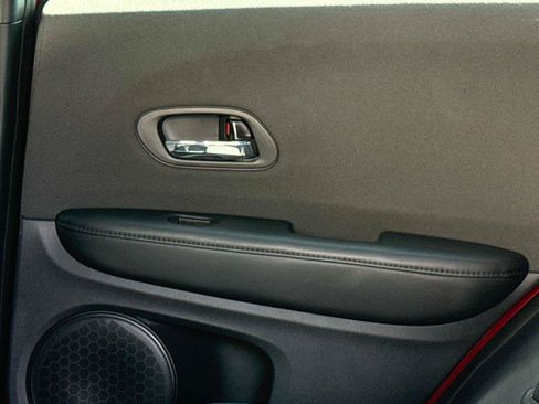 Certified 2020 Honda HR-V Sport image 14