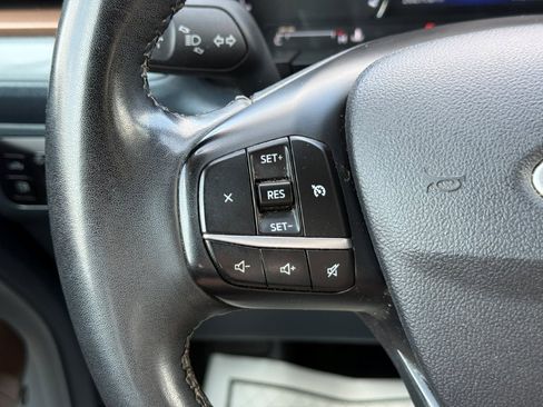 Used 2023 Ford Maverick Lariat w/ Lariat Luxury Package FWD image 32