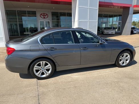 Used 2018 BMW 330i Sedan image 8