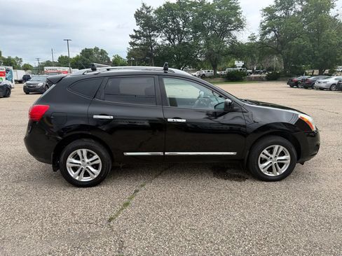 Used 2013 Nissan Rogue SV AWD/4WD image 7