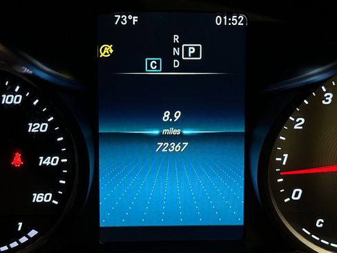 Used 2021 Mercedes-Benz GLC 300 image 25