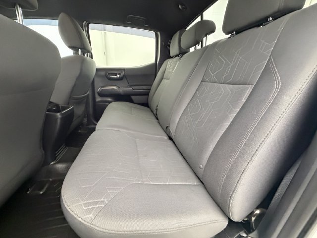 Used 2017 Toyota Tacoma TRD Off-Road w/ Tow Package (A/T) AWD/4WD image 24