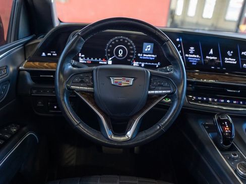 Used 2022 Cadillac Escalade Sport Platinum w/ LPO, ONYX Package AWD/4WD image 33