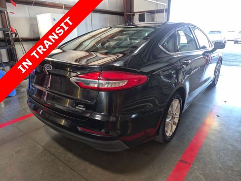 Used 2020 Ford Fusion SE FWD image 5