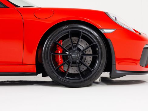 Used 2018 Porsche 911 GT3 w/ Sport Chrono Package RWD image 13