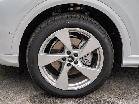 New 2025 Audi Q5 Premium Plus image 10