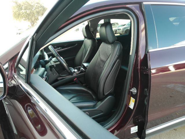 Used 2021 Lincoln Nautilus Reserve AWD/4WD image 17
