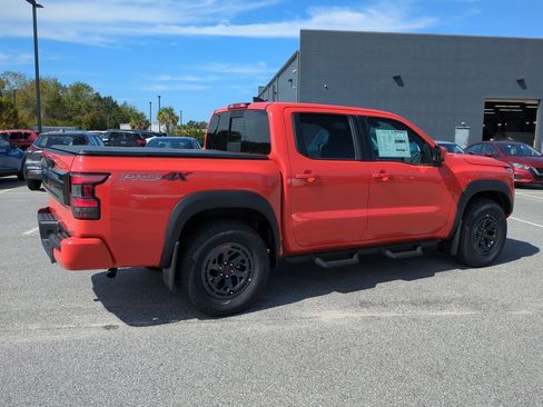 New 2026 Nissan Frontier PRO-4X w/ Pro-4x Convenience Package image 4