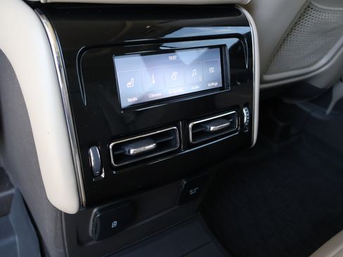 Used 2023 Lincoln Aviator Reserve w/ Equipment Group 201A RWD image 22
