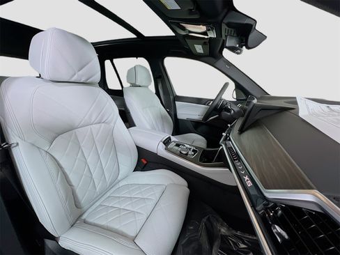 New 2026 BMW X5 xDrive40i w/ Climate Comfort Package image 31