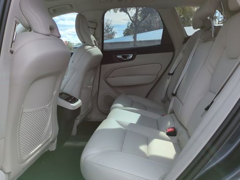 New 2026 Volvo XC60 B5 Ultra w/ Climate Package image 12