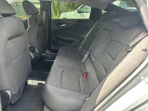 Used 2023 Chevrolet Malibu LT FWD image 17