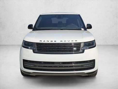 Used 2023 Land Rover Range Rover SE AWD/4WD image 2