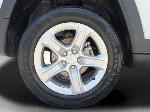 Used 2023 Jeep Compass Sport AWD/4WD image 40
