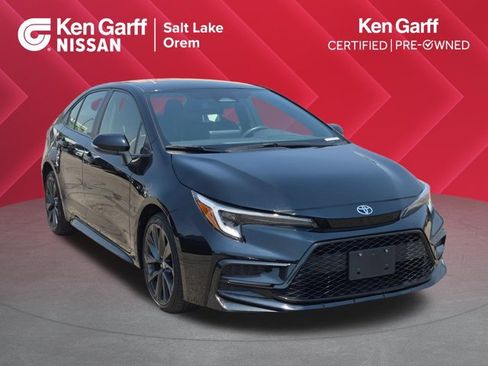 Used 2024 Toyota Corolla SE FWD image 1