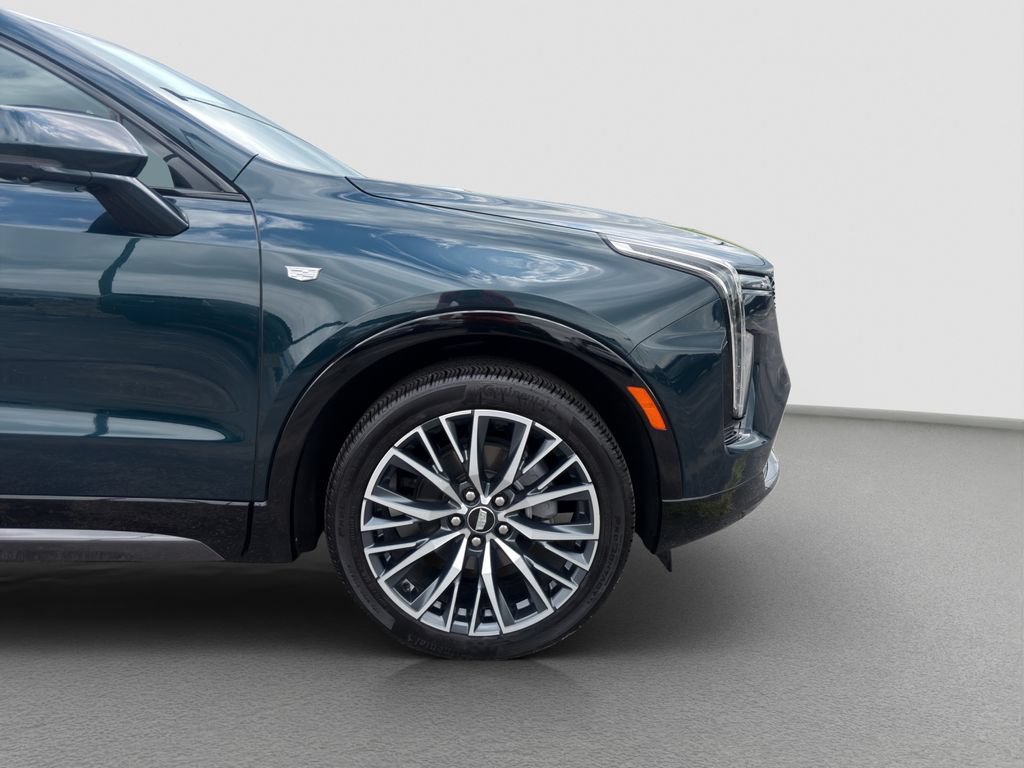 Used 2025 Cadillac XT4 Sport AWD/4WD image 29