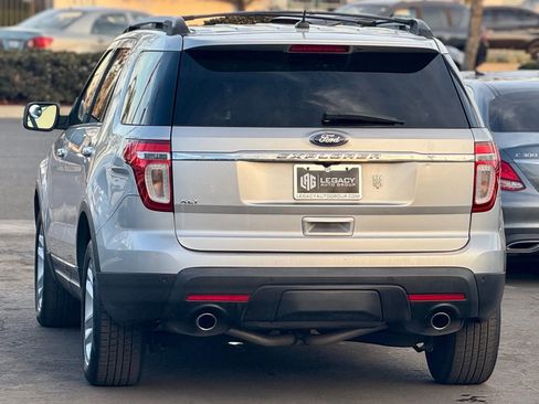 Used 2013 Ford Explorer XLT image 4