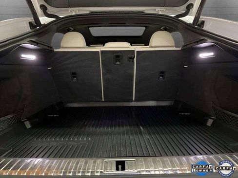 Used 2024 Audi Q8 e-tron Premium image 78