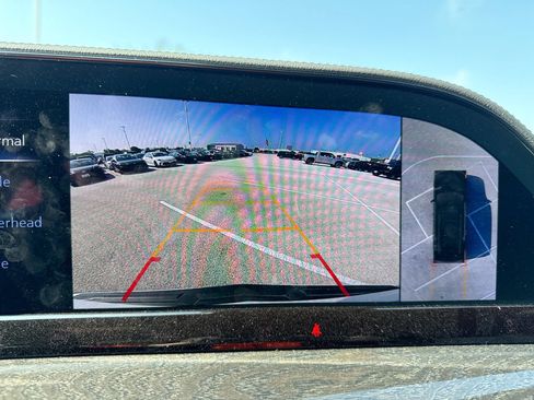 Used 2022 Cadillac Escalade ESV Premium Luxury RWD image 23
