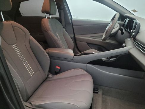 Used 2023 Hyundai Elantra SEL w/ Cargo Package image 21