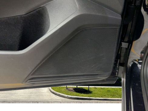 Used 2024 Volkswagen Tiguan S image 20