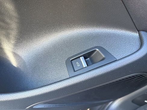 Used 2022 Audi Q7 3.0T Premium Plus image 28