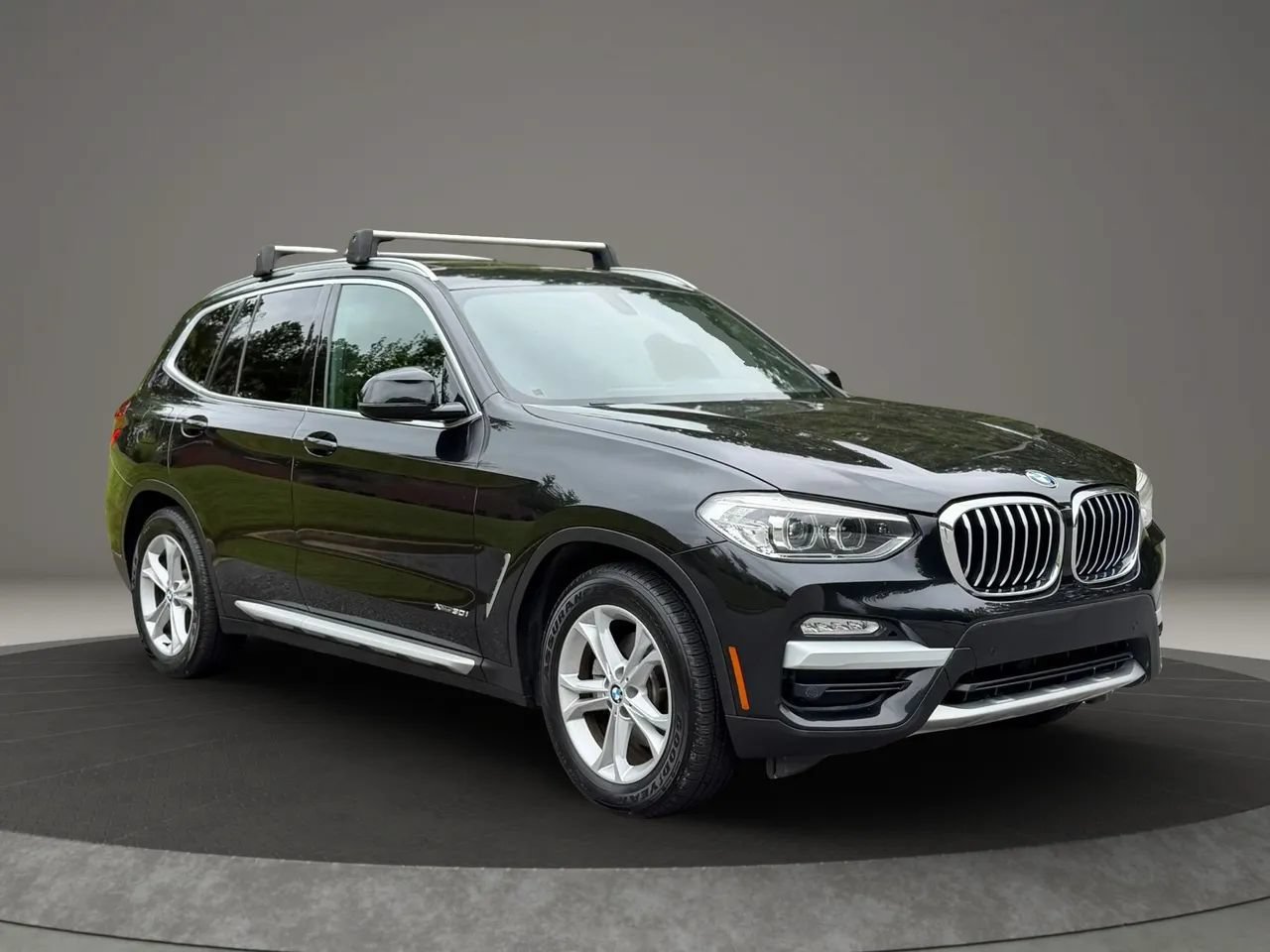 Used 2018 BMW X3 xDrive30i AWD/4WD image 3