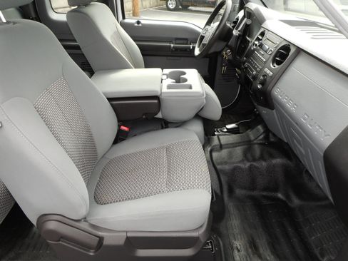Used 2012 Ford F250 XL w/ PWR Equipment Group AWD/4WD image 31