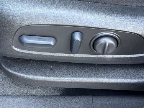 Used 2024 Chevrolet Equinox LT w/ LPO, Floor Liner Package AWD/4WD image 9