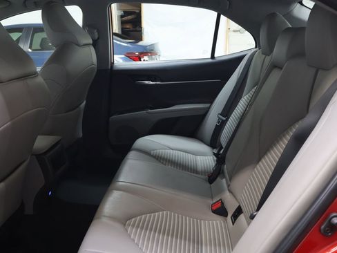 Used 2024 Toyota Camry SE FWD image 15