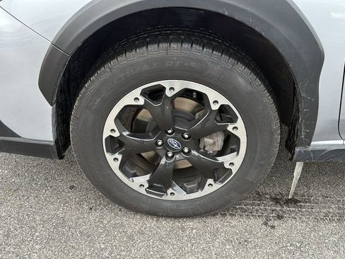 Certified 2021 Subaru Crosstrek 2.0i Premium w/ Moonroof Package image 10