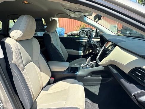 Used 2020 Subaru Outback Premium AWD/4WD image 13