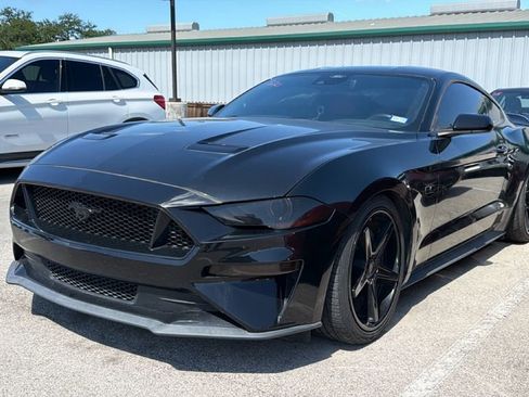 Used 2022 Ford Mustang GT w/ Equipment Group 301A RWD image 12