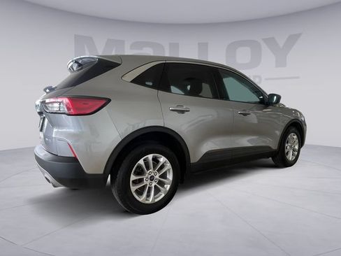 Certified 2022 Ford Escape SE w/ Convenience Package FWD image 5