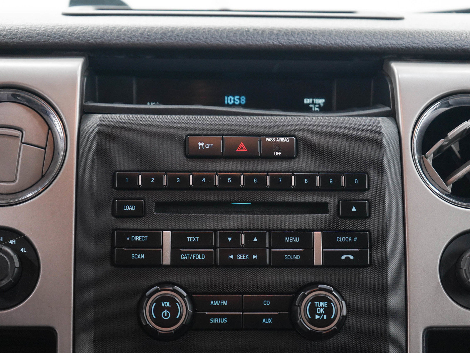 Used 2011 Ford F150 XLT w/ XLT Chrome Pkg AWD/4WD image 18