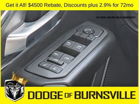 New 2026 RAM 1500 4x4 Crew Cab image 9