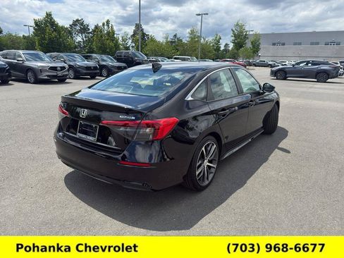 Used 2024 Honda Civic Touring image 7