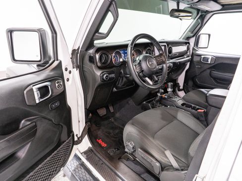 Used 2019 Jeep Wrangler Unlimited Sport AWD/4WD image 12