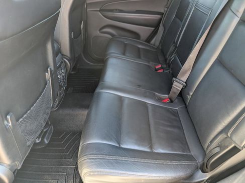 Used 2017 Jeep Grand Cherokee Limited image 10