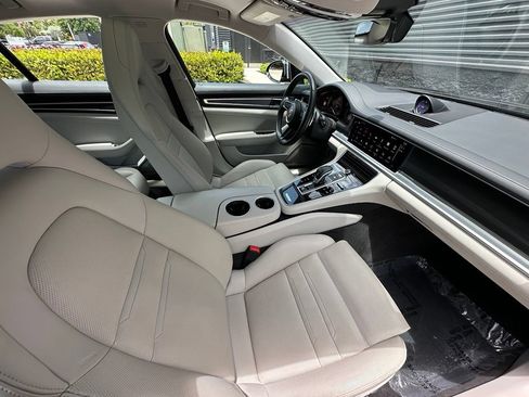Certified 2023 Porsche Panamera Platinum Edition w/ Assistance Package RWD image 42