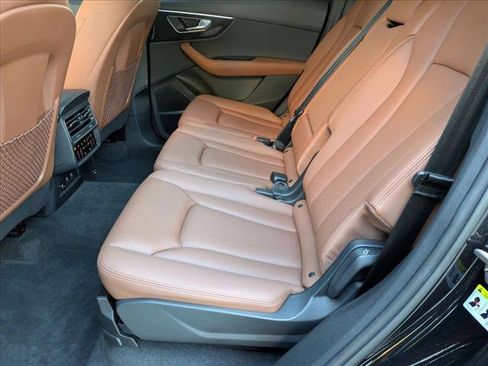 Used 2021 Audi Q7 3.0T Prestige image 19