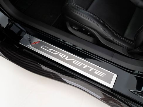 Used 2019 Chevrolet Corvette ZR1 RWD image 18