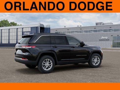 New 2026 Jeep Grand Cherokee Laredo X image 4