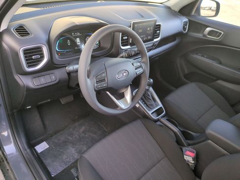 New 2026 Hyundai Venue SE FWD image 16