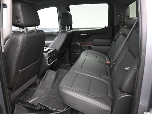 Used 2020 GMC Sierra 1500 SLT w/ SLT Premium Plus Package AWD/4WD image 16