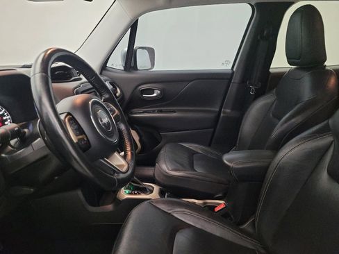 Used 2017 Jeep Renegade Limited image 17
