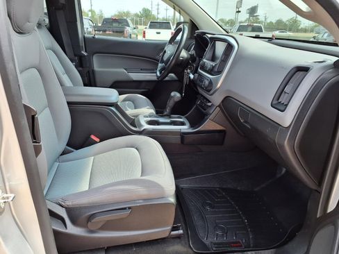 Used 2016 Chevrolet Colorado LT w/ LT Convenience Package image 20