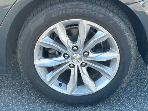 Used 2020 Chevrolet Malibu LT FWD image 7