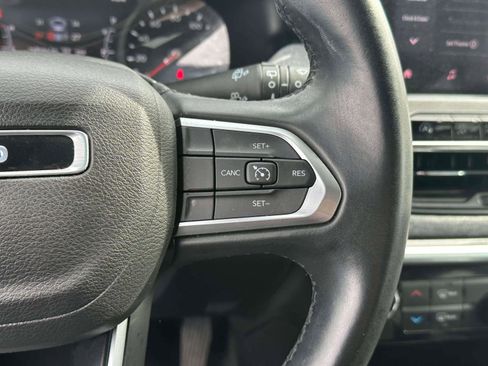 Used 2022 Jeep Compass Latitude image 21