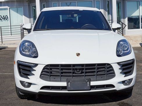 Used 2018 Porsche Macan AWD/4WD image 6
